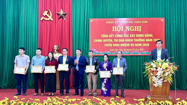 XÃ TUẤN SƠN TỔNG KẾT CÔNG TÁC ĐẢNG, CÔNG TÁC CHÍNH QUYỀN NĂM 2025, TRIỂN KHAI NHIỆM VỤ NĂM 2026