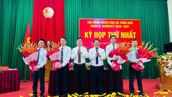 KỲ HỌP THỨ NHẤT HĐND XÃ TUẤN SƠN KHOÁ II, NHIỆM KỲ 2026 – 2031