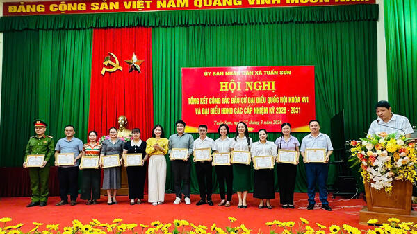 XÃ TUẤN SƠN TỔNG KẾT CÔNG TÁC BẦU CỬ ĐẠI BIỂU QUỐC HỘI KHÓA XVI VÀ ĐẠI BIỂU HĐND CÁC CẤP NHIỆM KỲ 2026 -2031