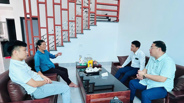 XÃ TUẤN SƠN TUYÊN TRUYỀN VẬN ĐỘNG CÁC HỘ GIA ĐÌNH CHƯA DI DỜI