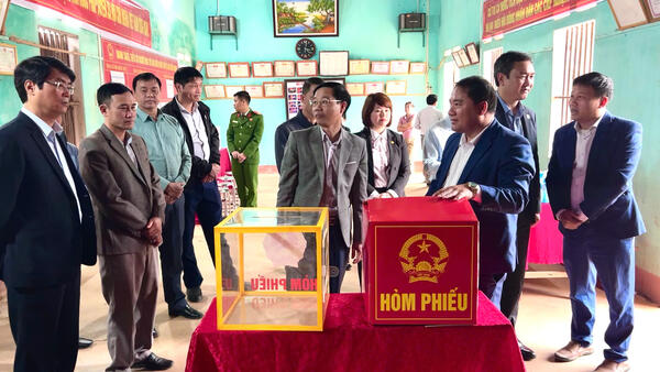 ĐOÀN KIỂM TRA SỐ 3 CỦA TỈNH KIỂM TRA CÔNG TÁC BẦU CỬ TẠI CÁC XÃ