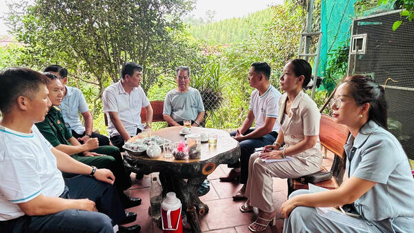 XÃ TUẤN SƠN THĂM TẶNG QUÀ GIA ĐÌNH CHÍNH SÁCH NHÂN DỊP 79 NĂM NGÀY THƯƠNG BINH LIỆT SỸ