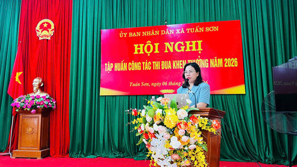 XÃ TUẤN SƠN TẬP HUẤN CÔNG TÁC THI ĐUA KHEN THƯỞNG NĂM 2026