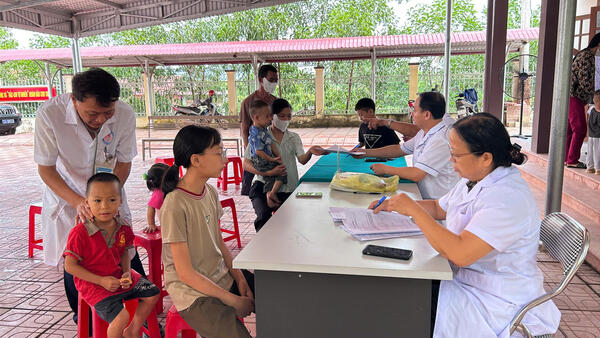 KHÁM PHÁT HIỆN CHỦ ĐỘNG LAO Ở TRẺ EM TẠI XÃ TUẤN SƠN